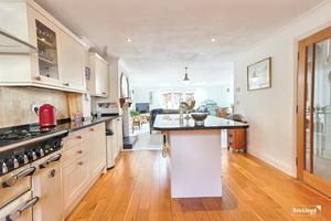 Photo 13- click for photo gallery